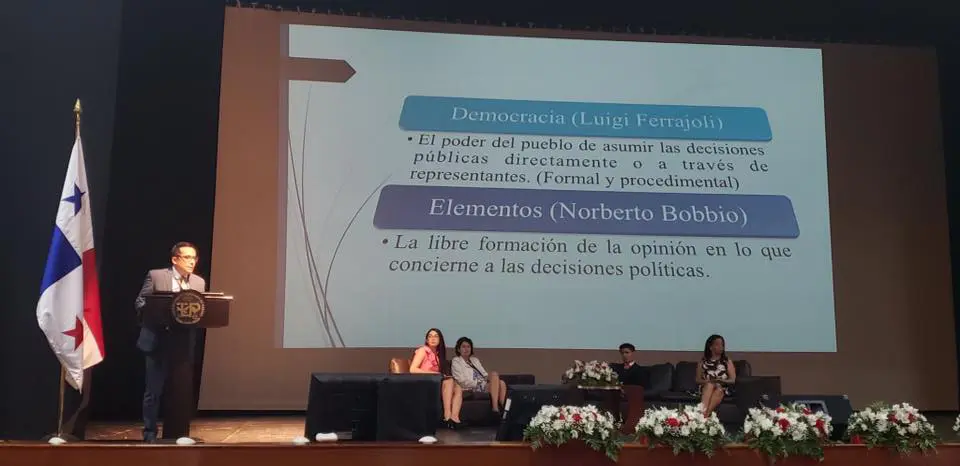 Presidenta de APEBEJA participó en Congreso Iberoamericano de Derecho e Informática
